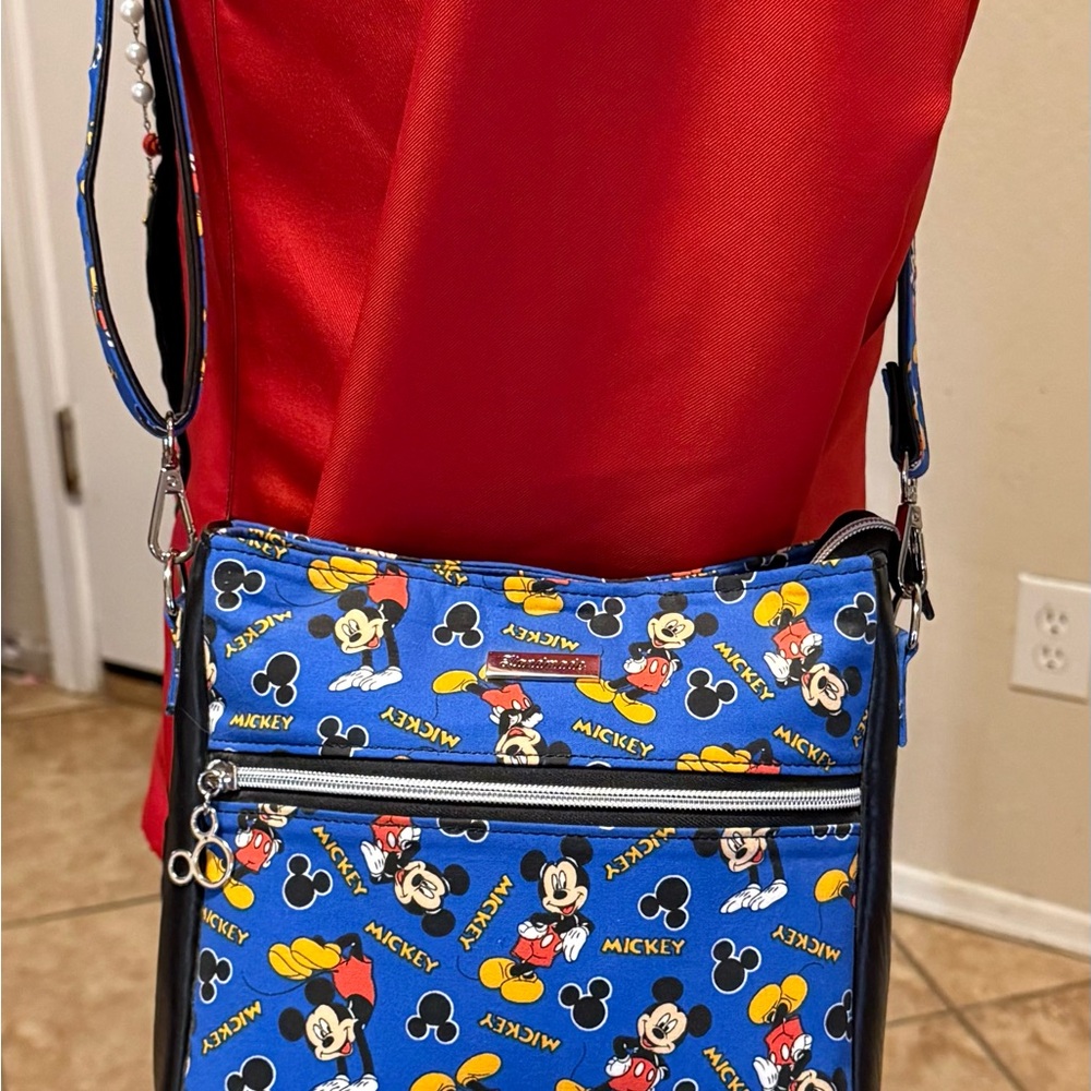 Retro Adventure Crossbody - Picture 5 of 5